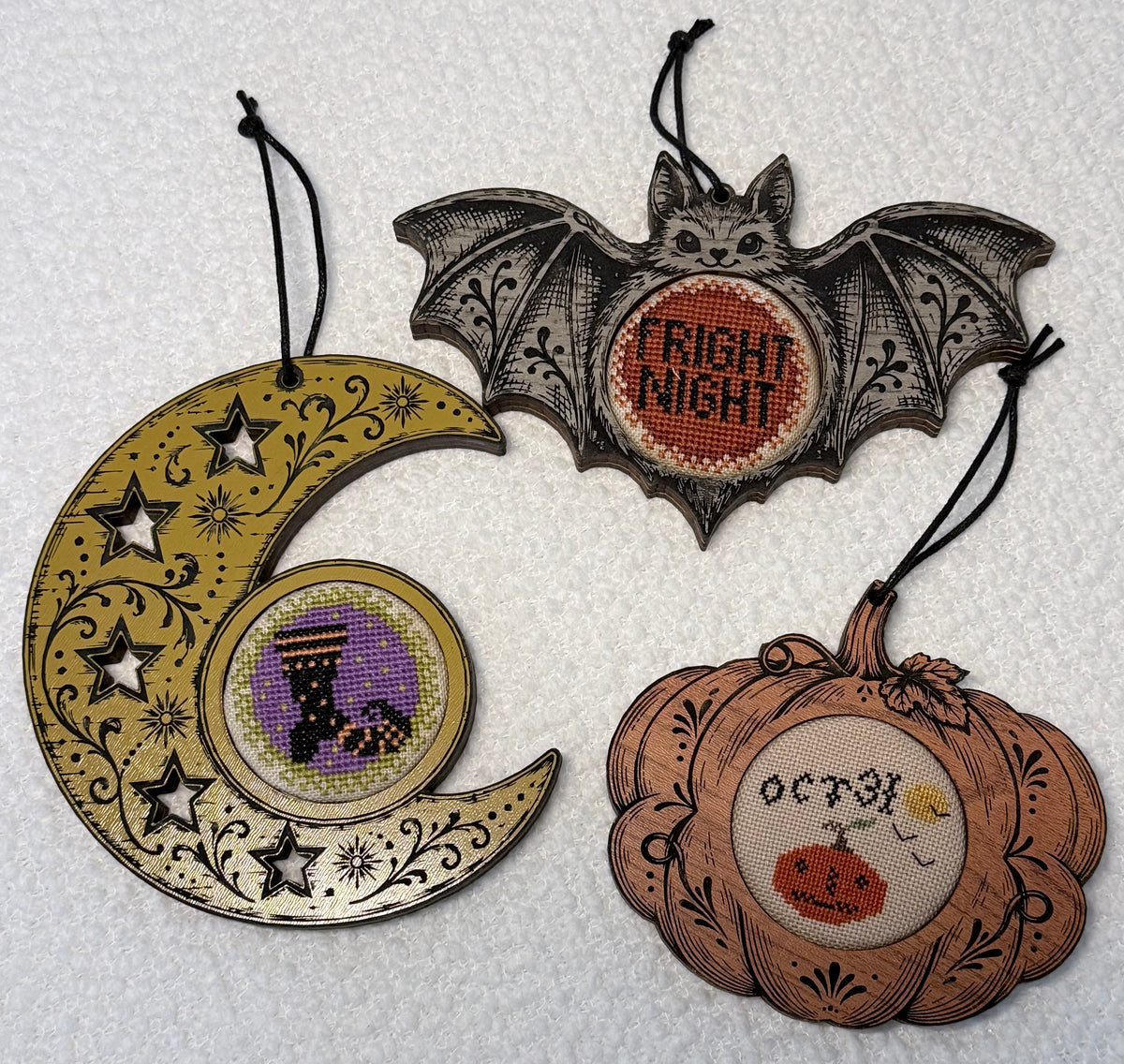 The Finisher's Keepsake  Seasonal Ornament Frames