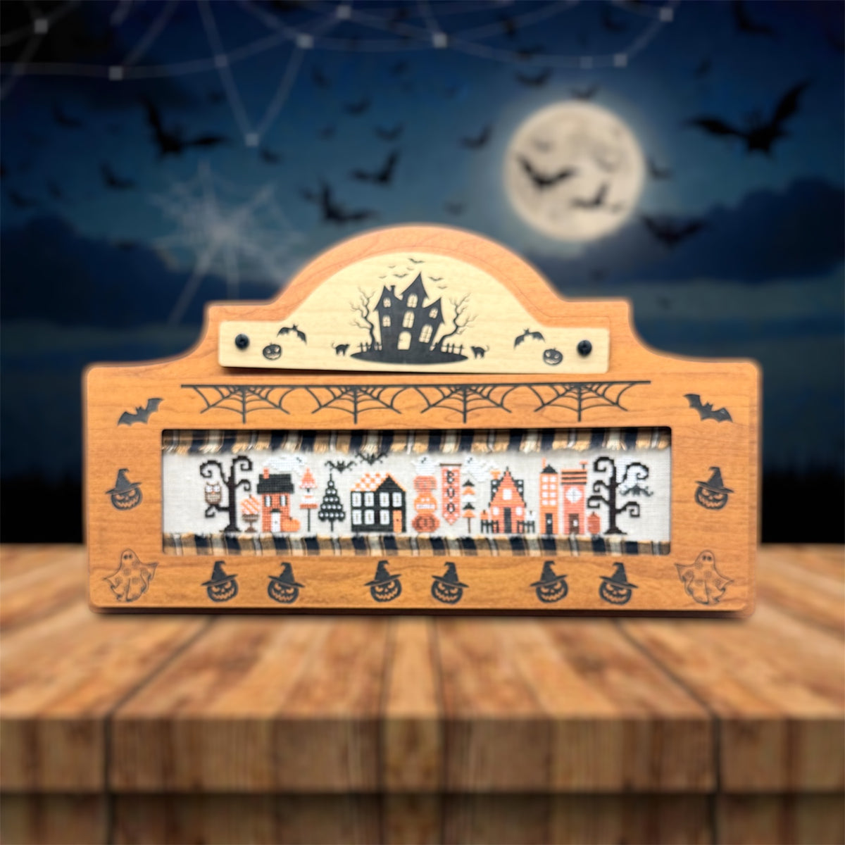 Peddler's Row   Halloween Display Frame